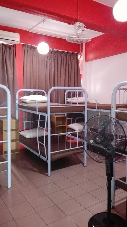The Jesselton Cabin Sdn Bhd Kota Kinabalu Kültér fotó